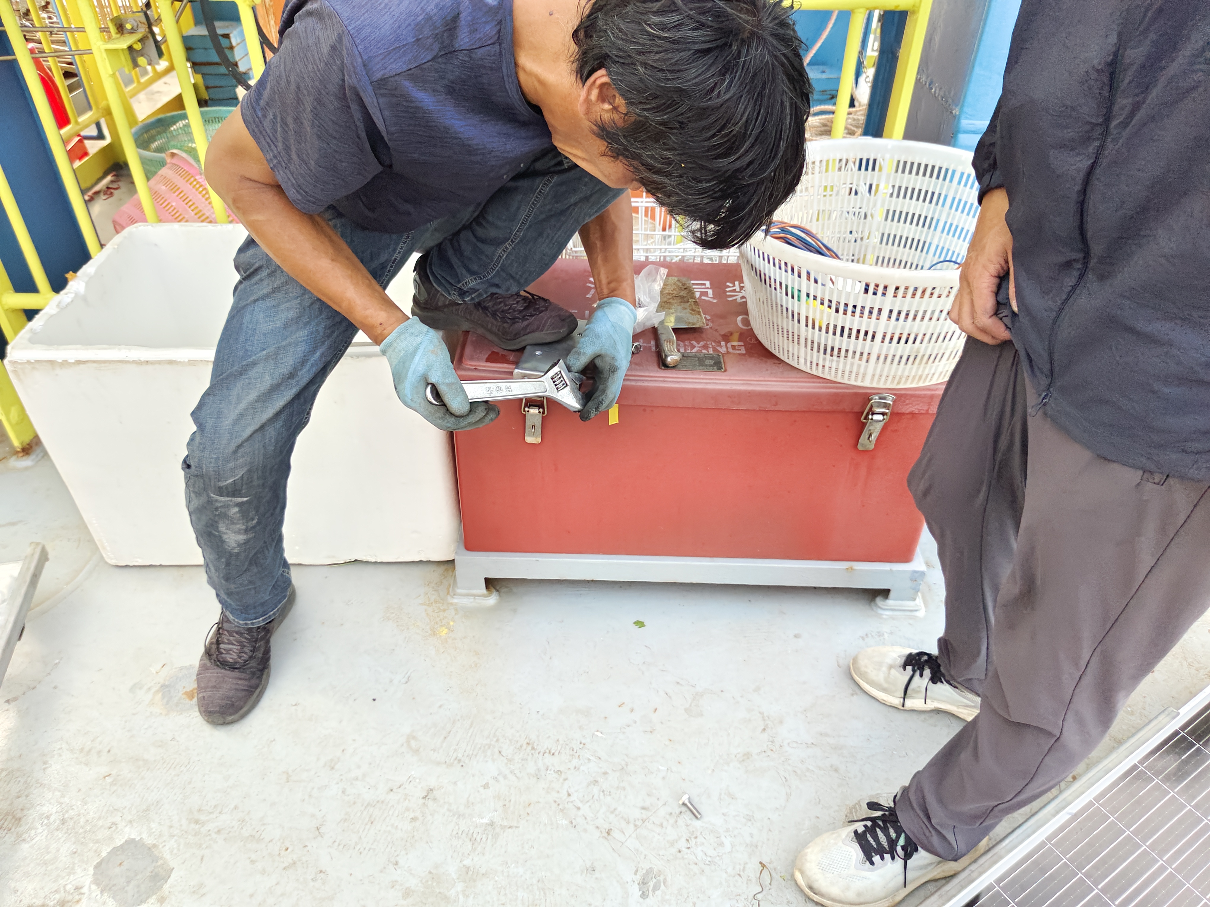 调整固定井筒零部件