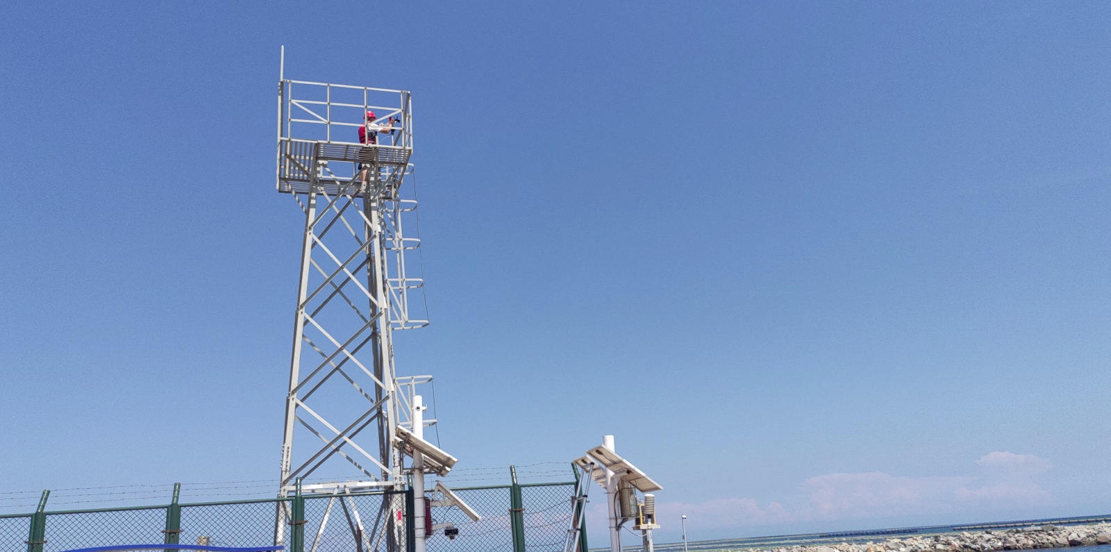 绥中港码头点-气象塔