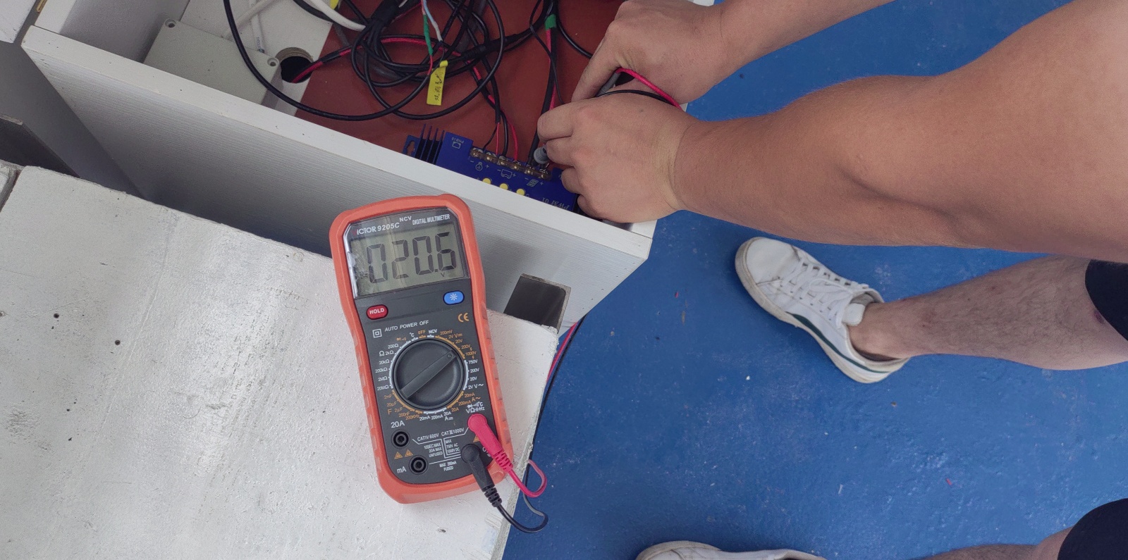 盘锦二界沟站-供电系统-蓄电池、充电控制器