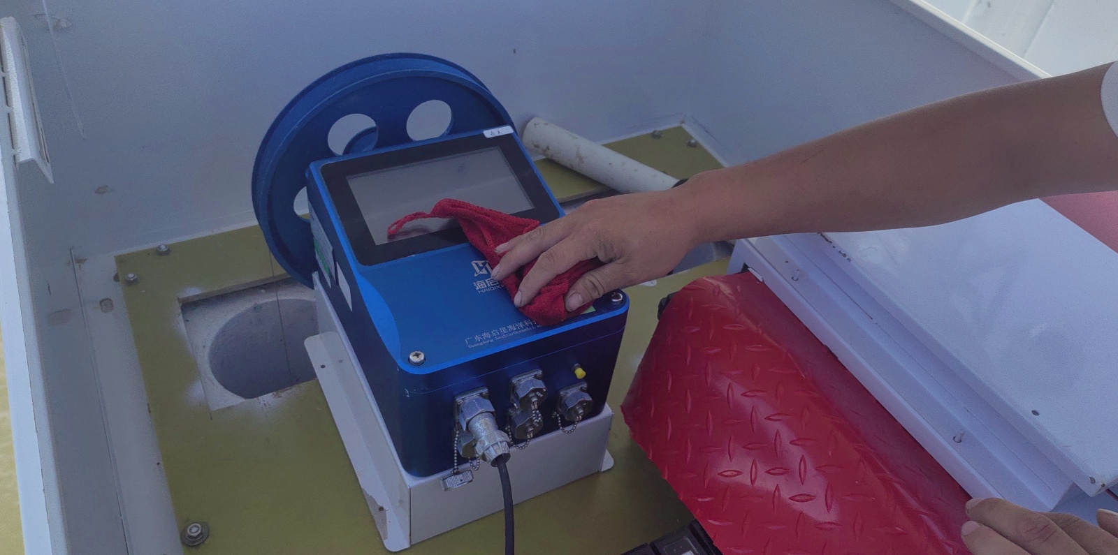 南尖码头点-浮子式潮位仪