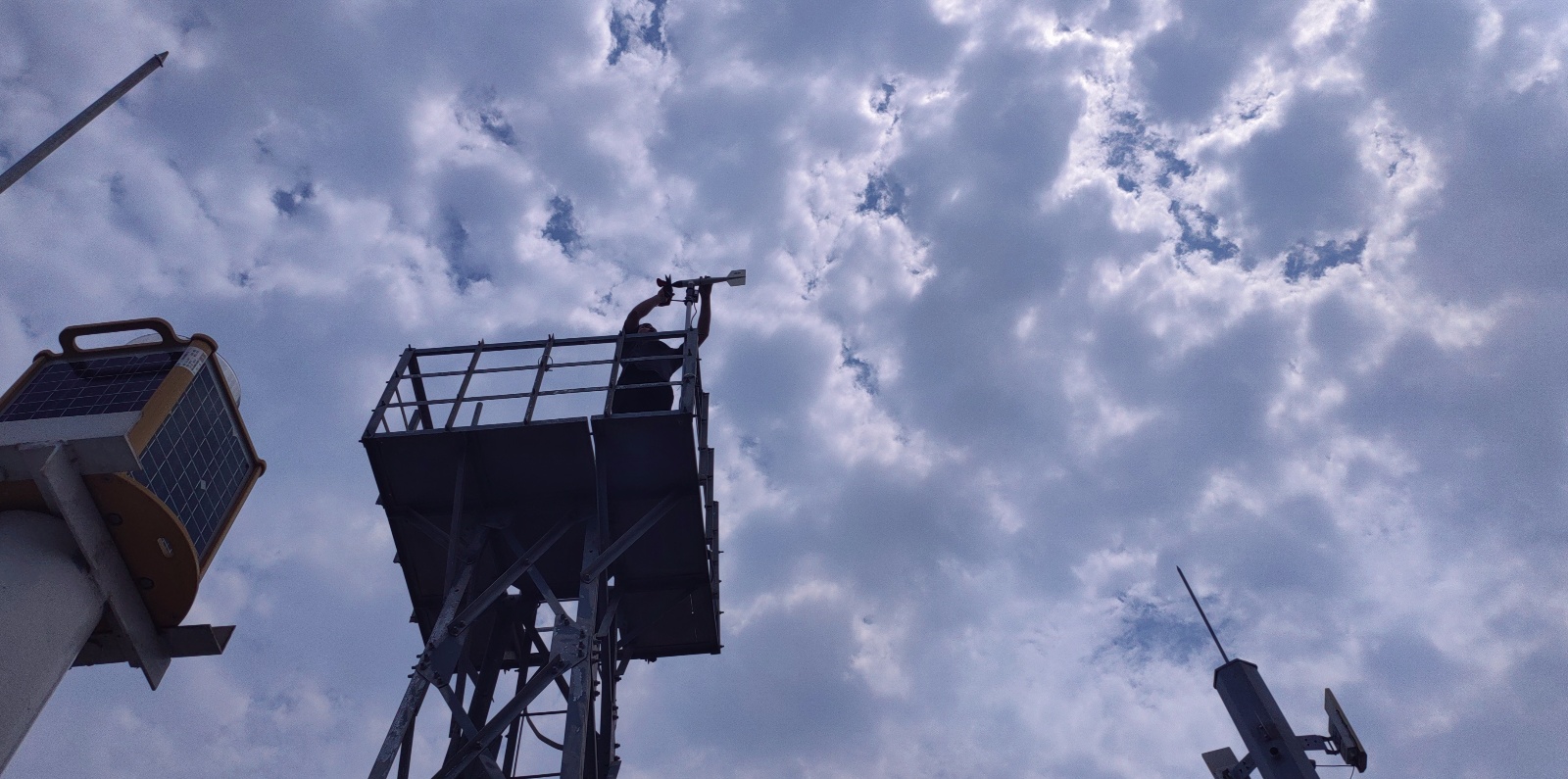 光辉码头点-风向风速传感器