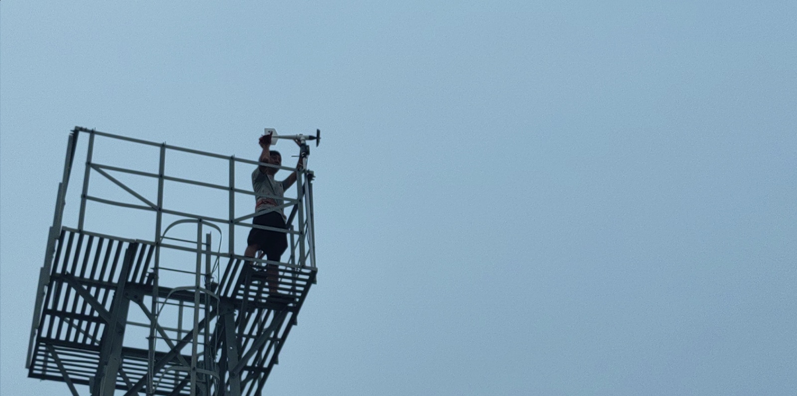 南尖码头点-风向风速传感器