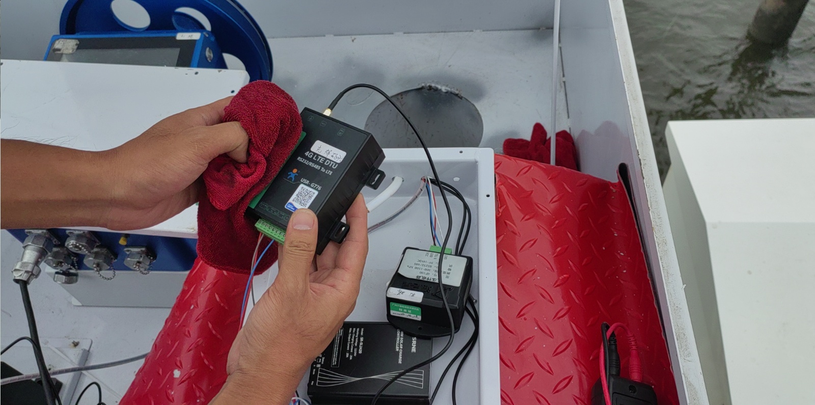 光辉码头点-通讯系统