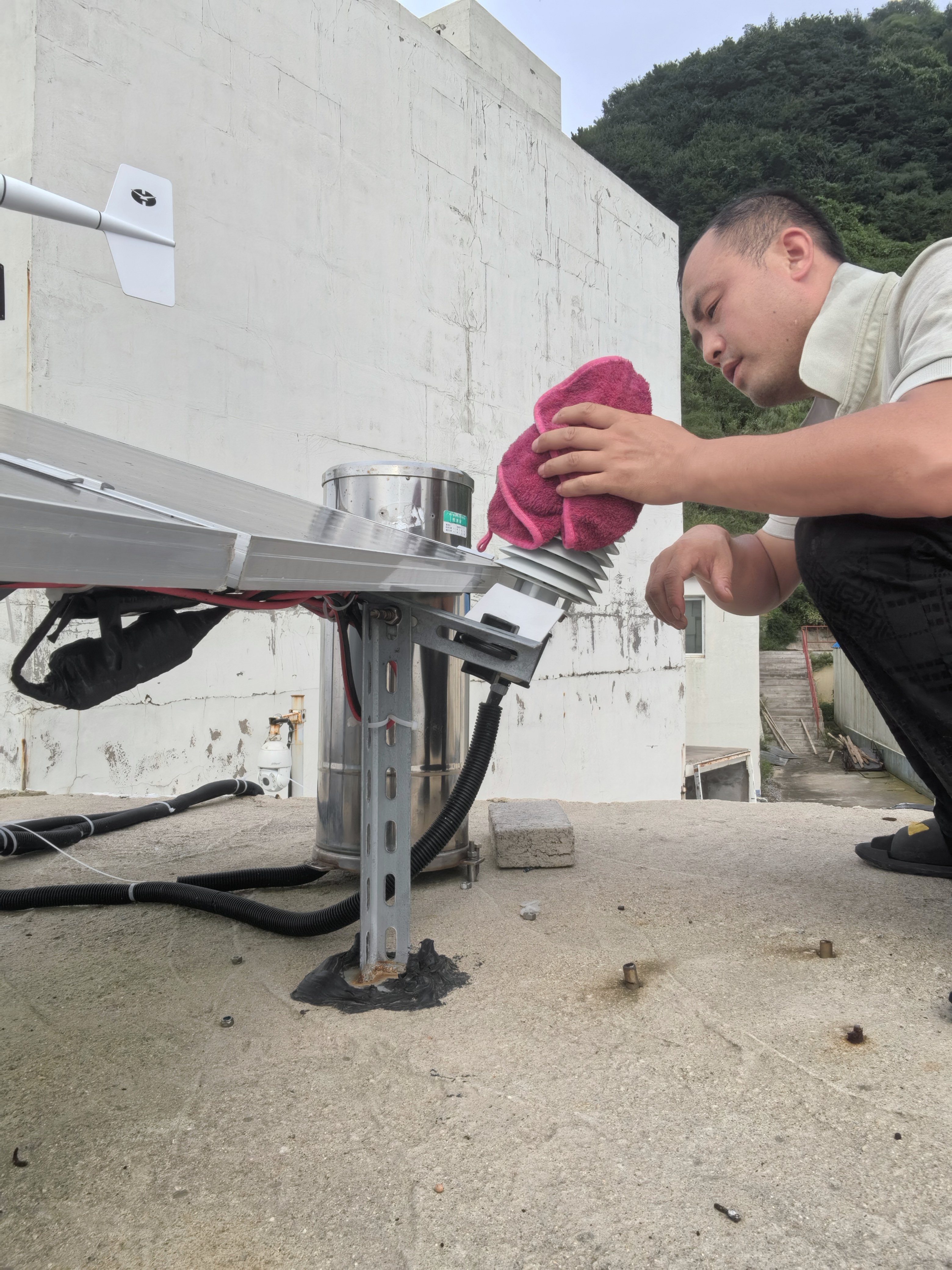 丹东大鹿岛站-温湿传感器