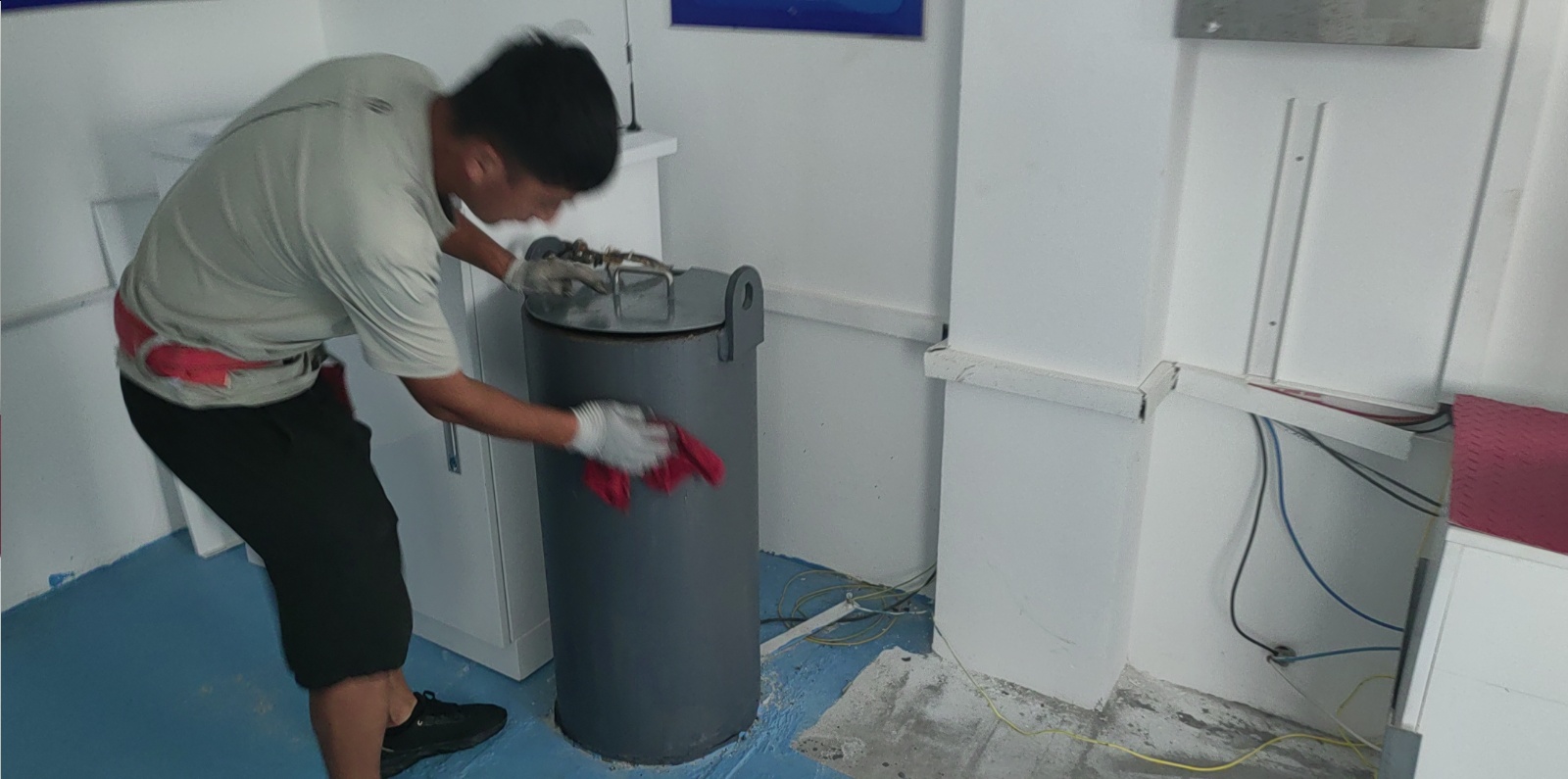 锦州中心渔港站-温盐井