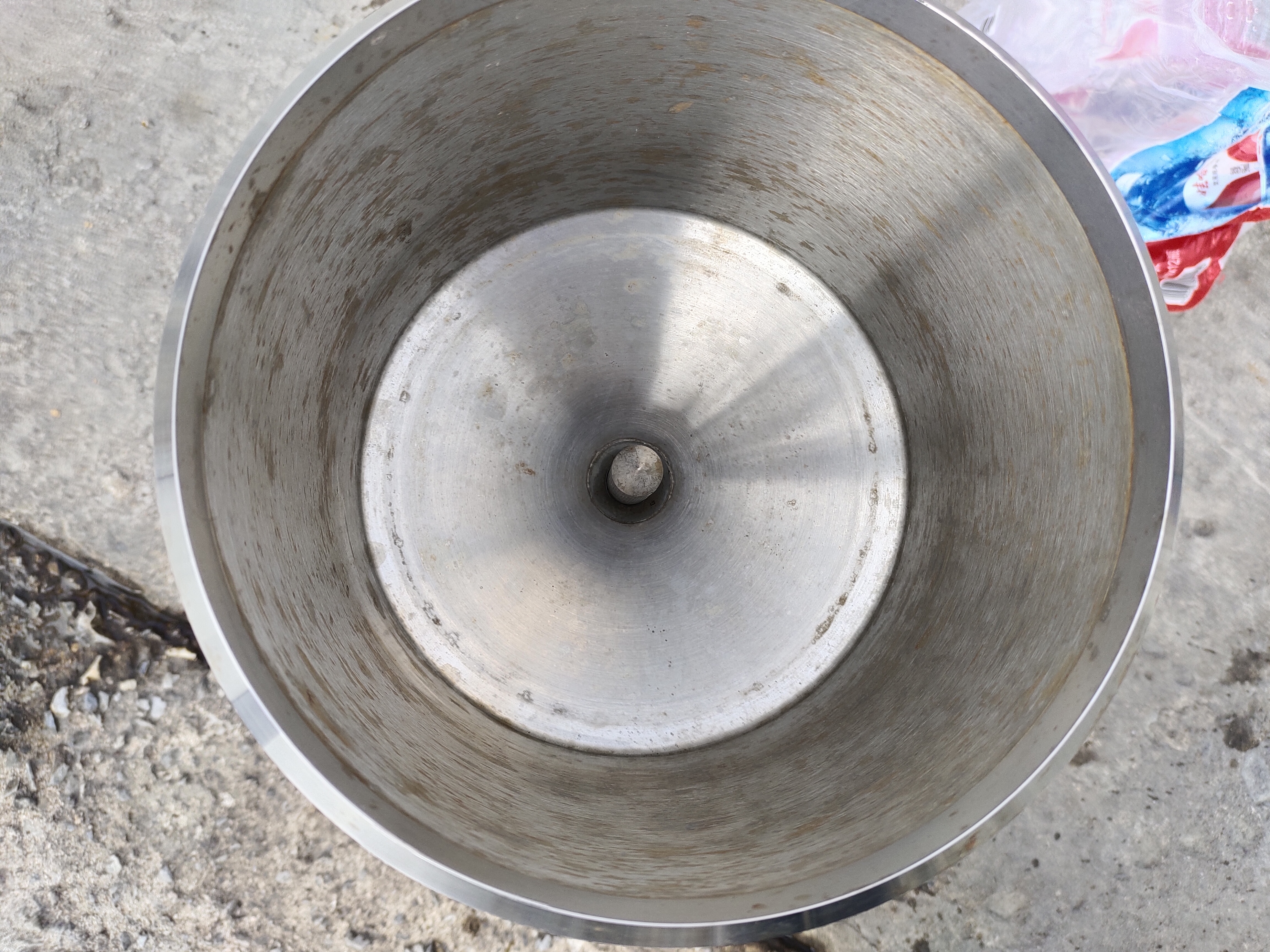 南尖码头点-雨量器