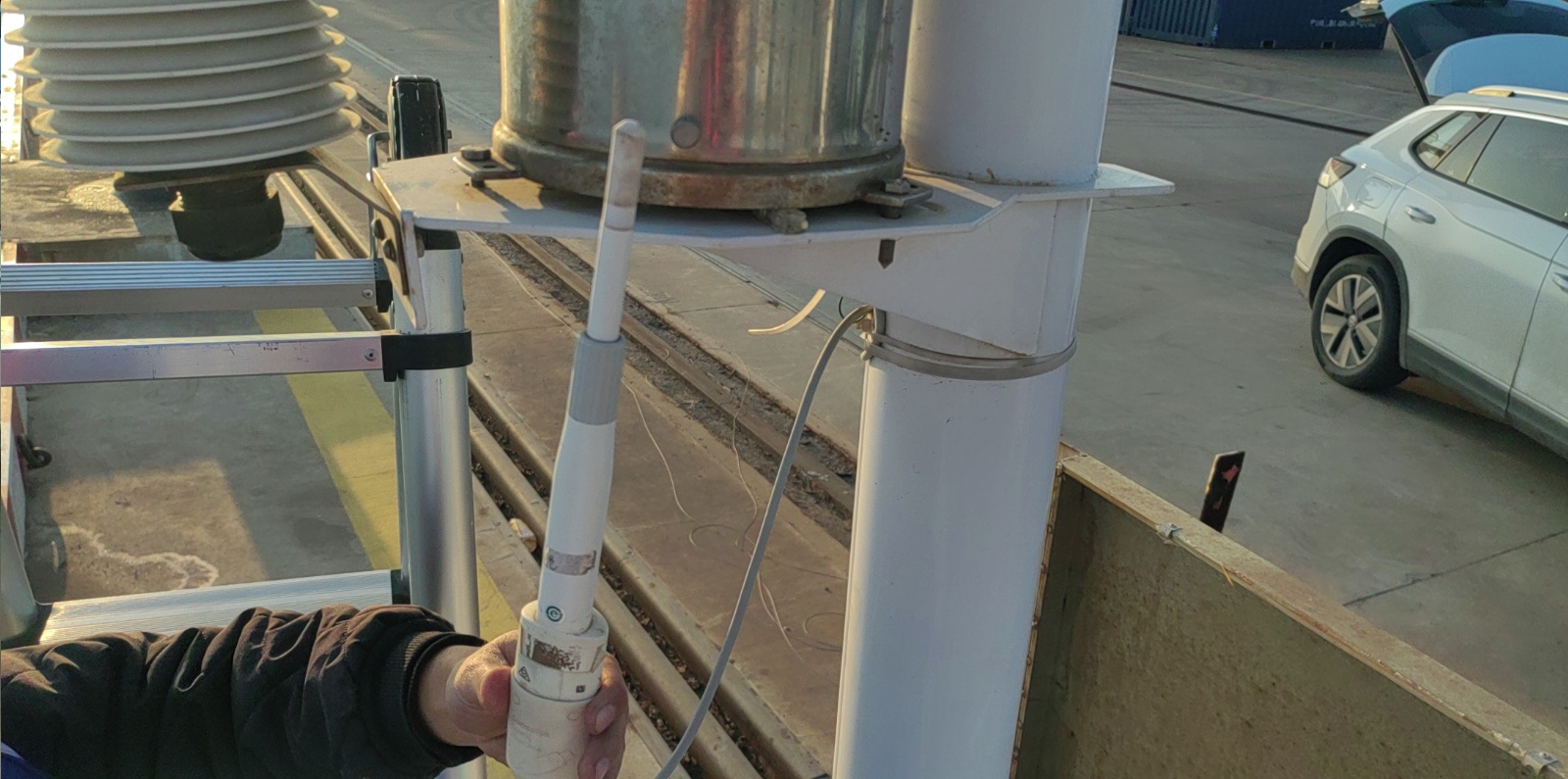 绥中港码头点-温湿传感器