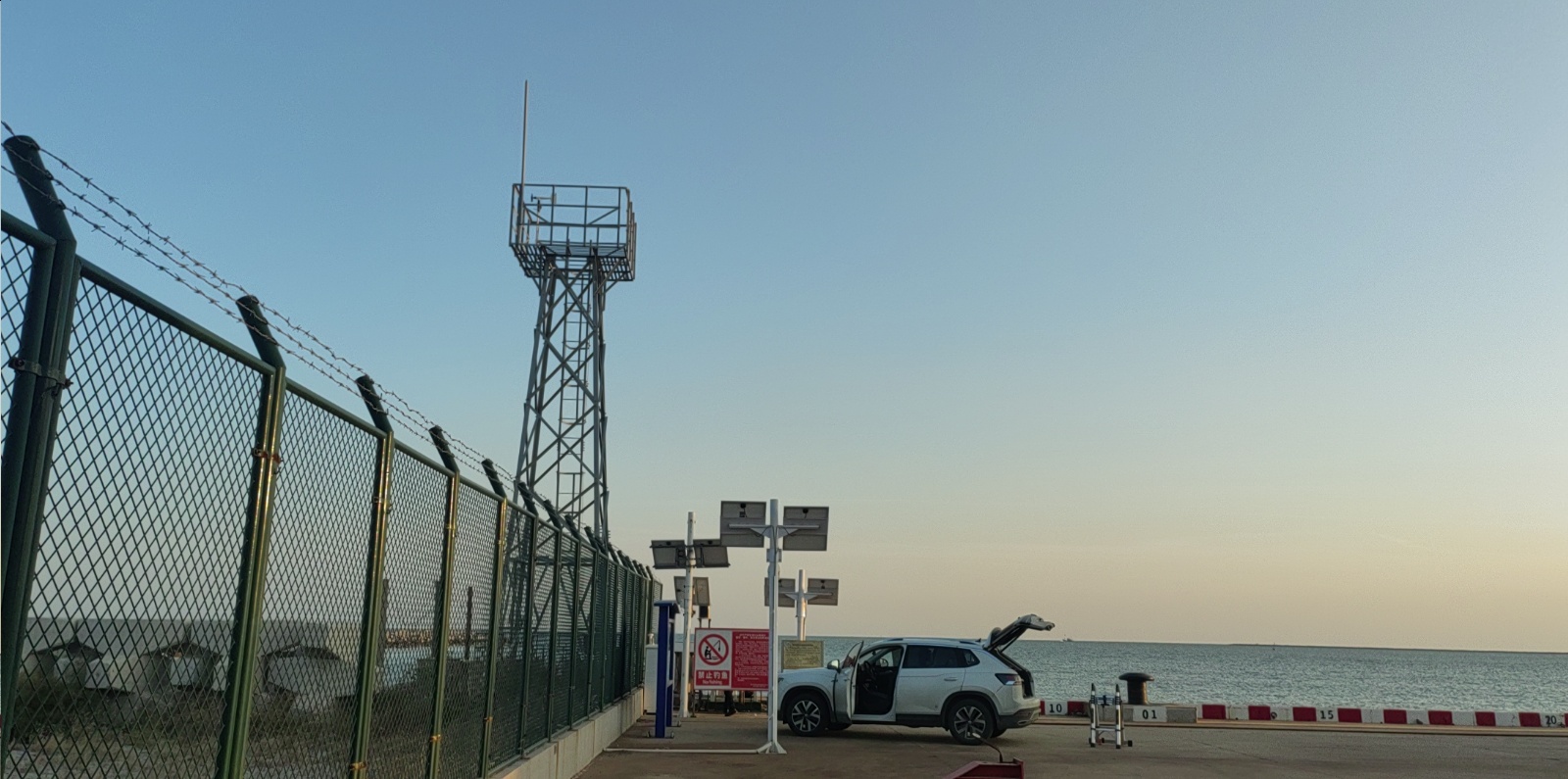 绥中港码头点-气象塔