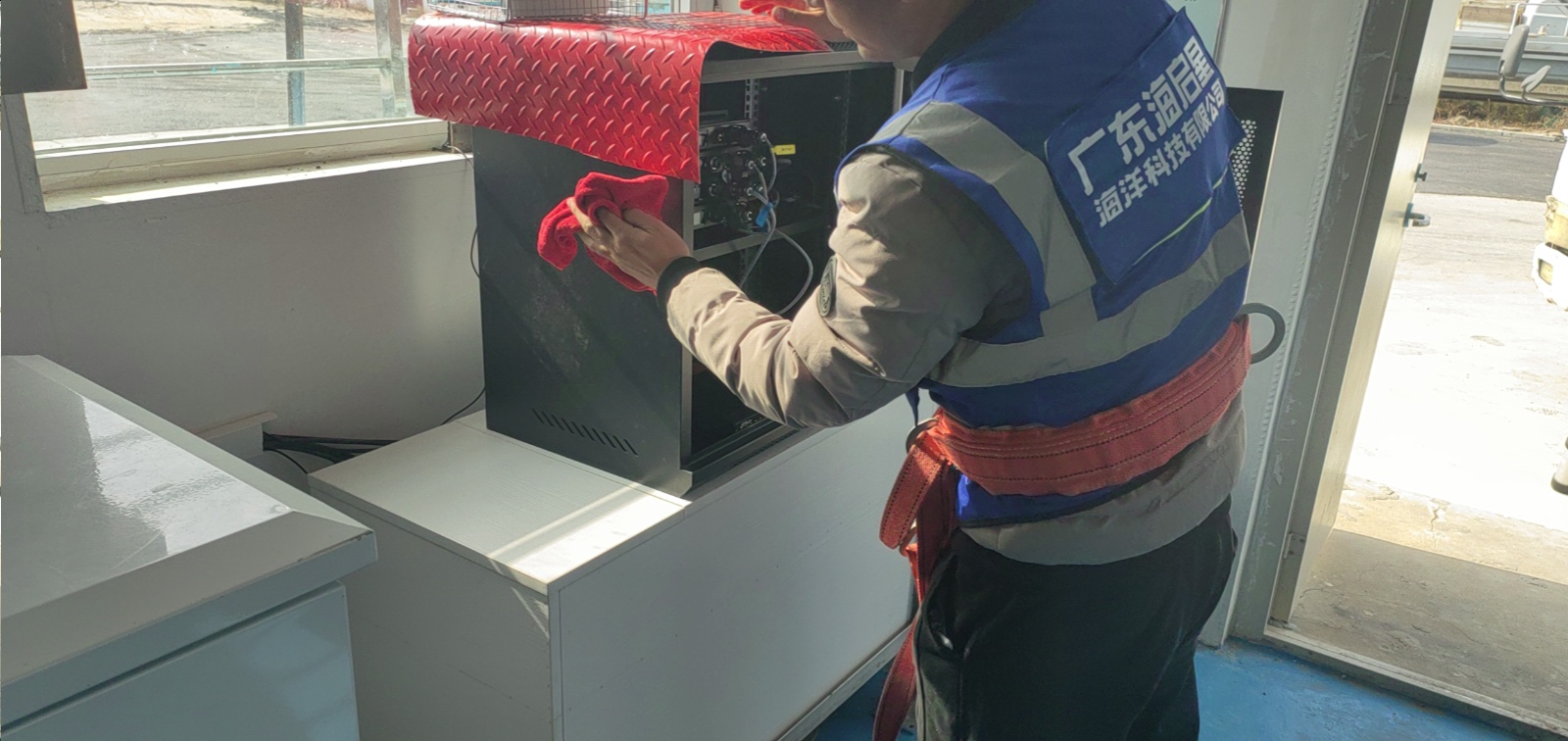 绥中天龙寺渔港站-设备箱