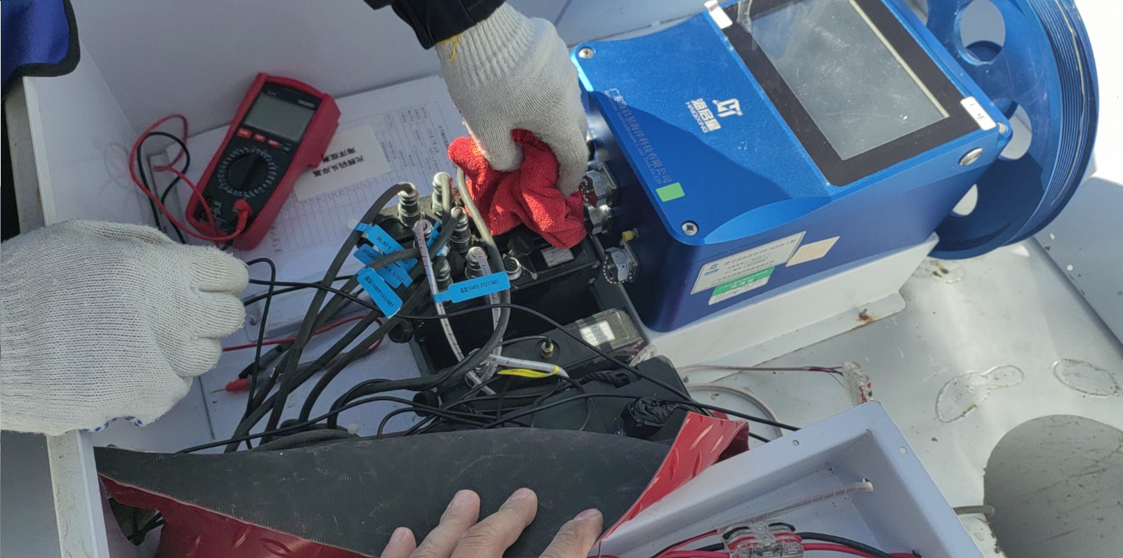 光辉码头点-数据采集器