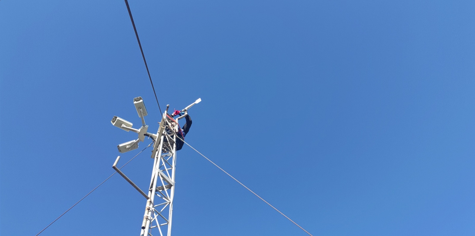 绥中天龙寺渔港站-风向风速传感器