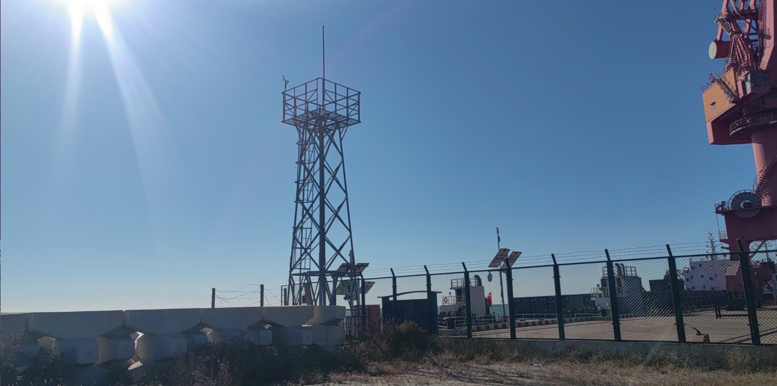 绥中港码头点-气象塔