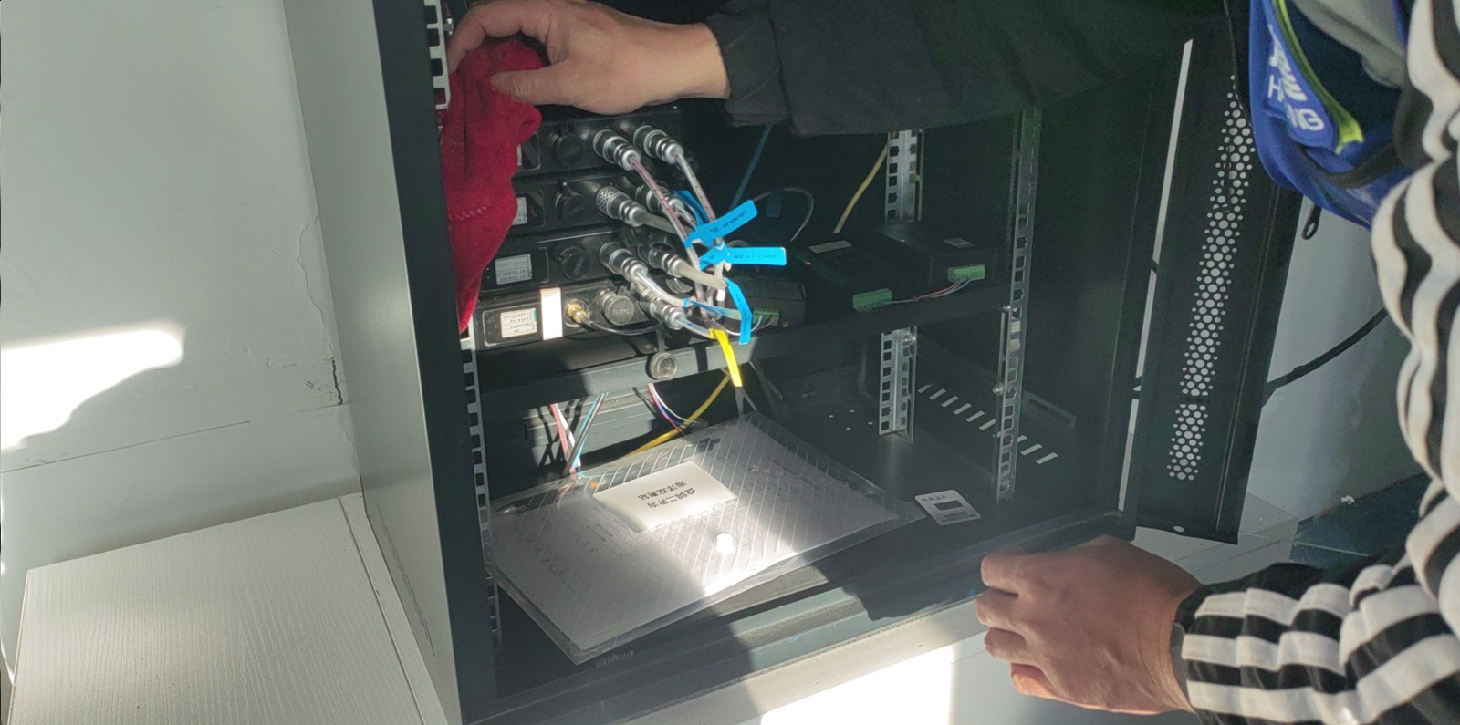 盘锦二界沟站-数据采集器