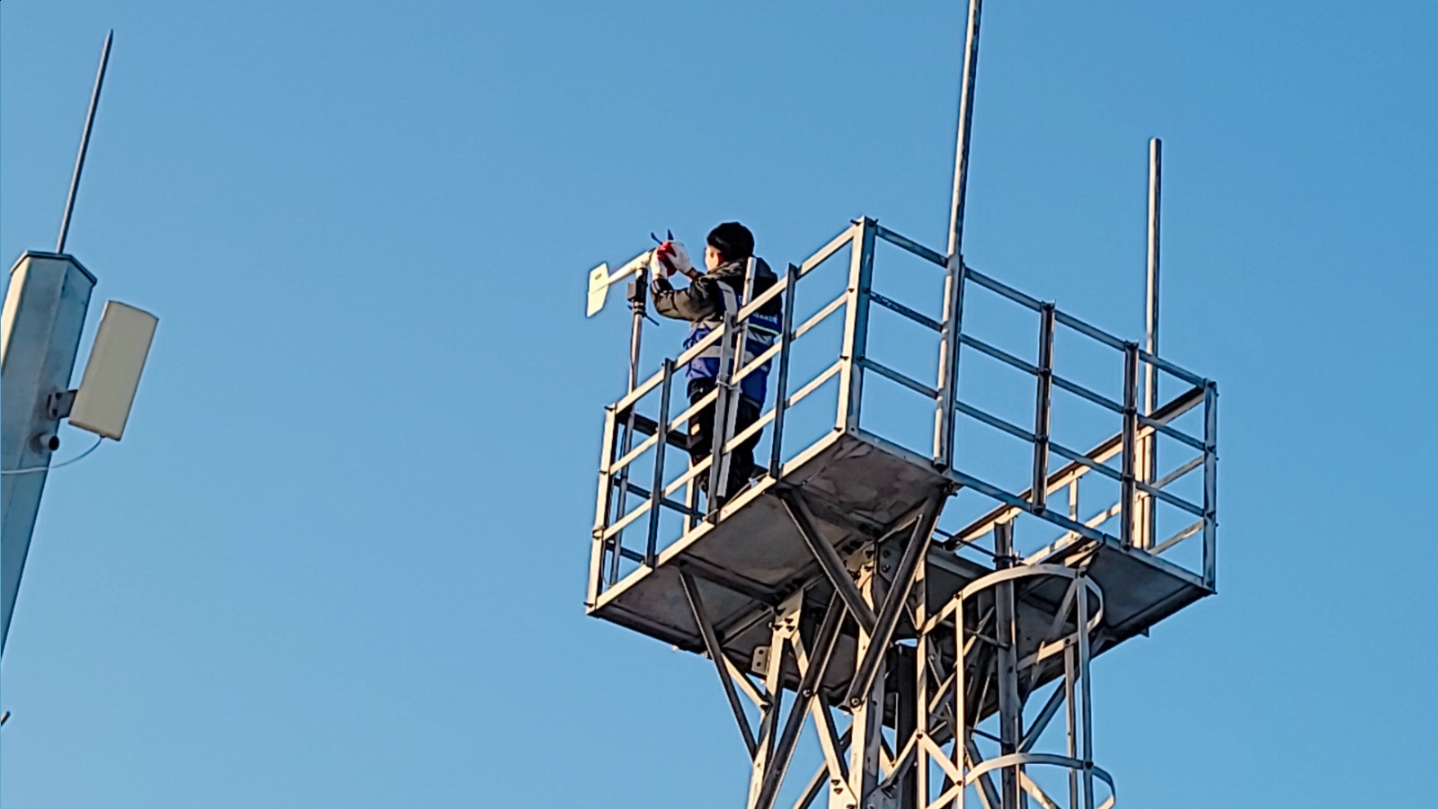 光辉码头点-风向风速传感器