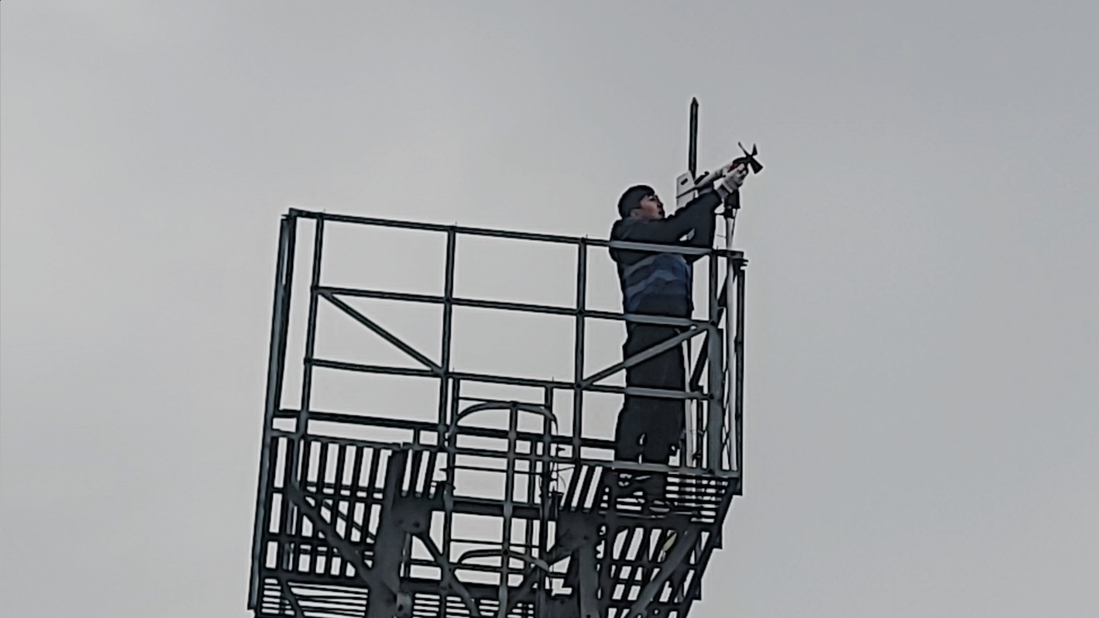 南尖码头点-风向风速传感器