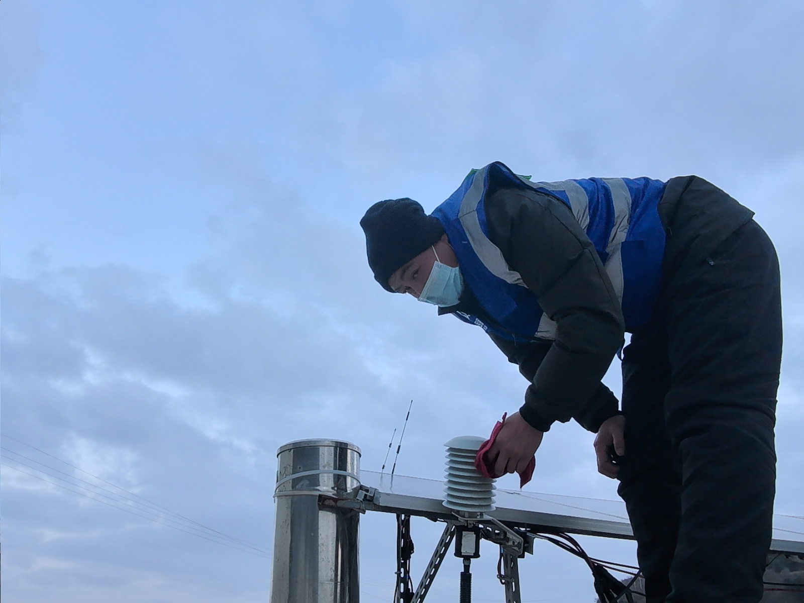 丹东大鹿岛站-温湿传感器
