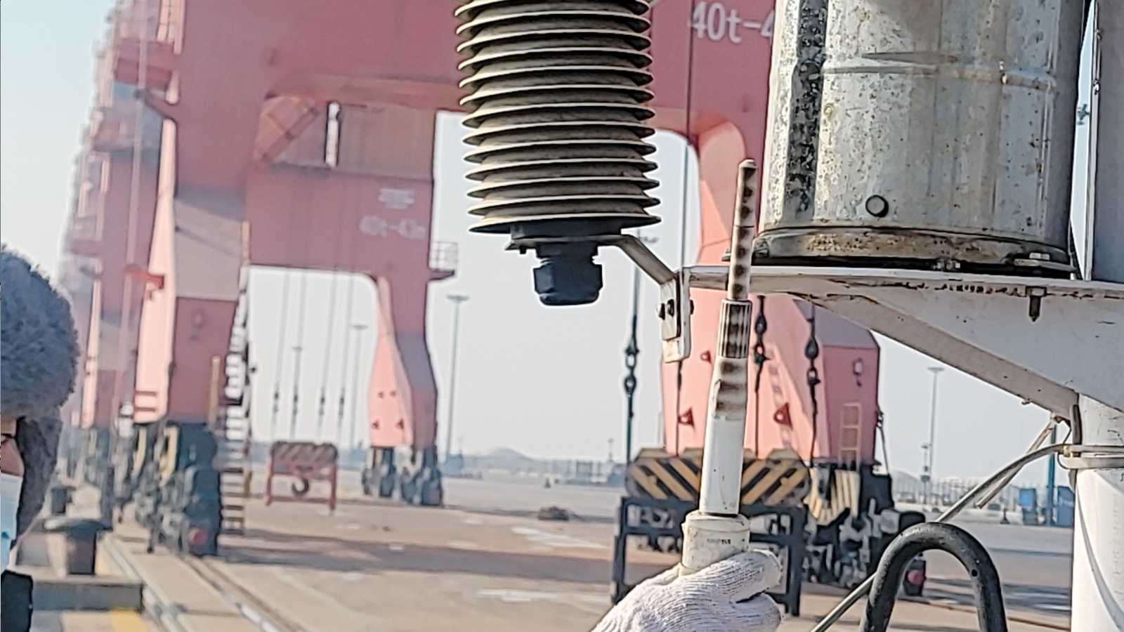 绥中港码头点-温湿传感器