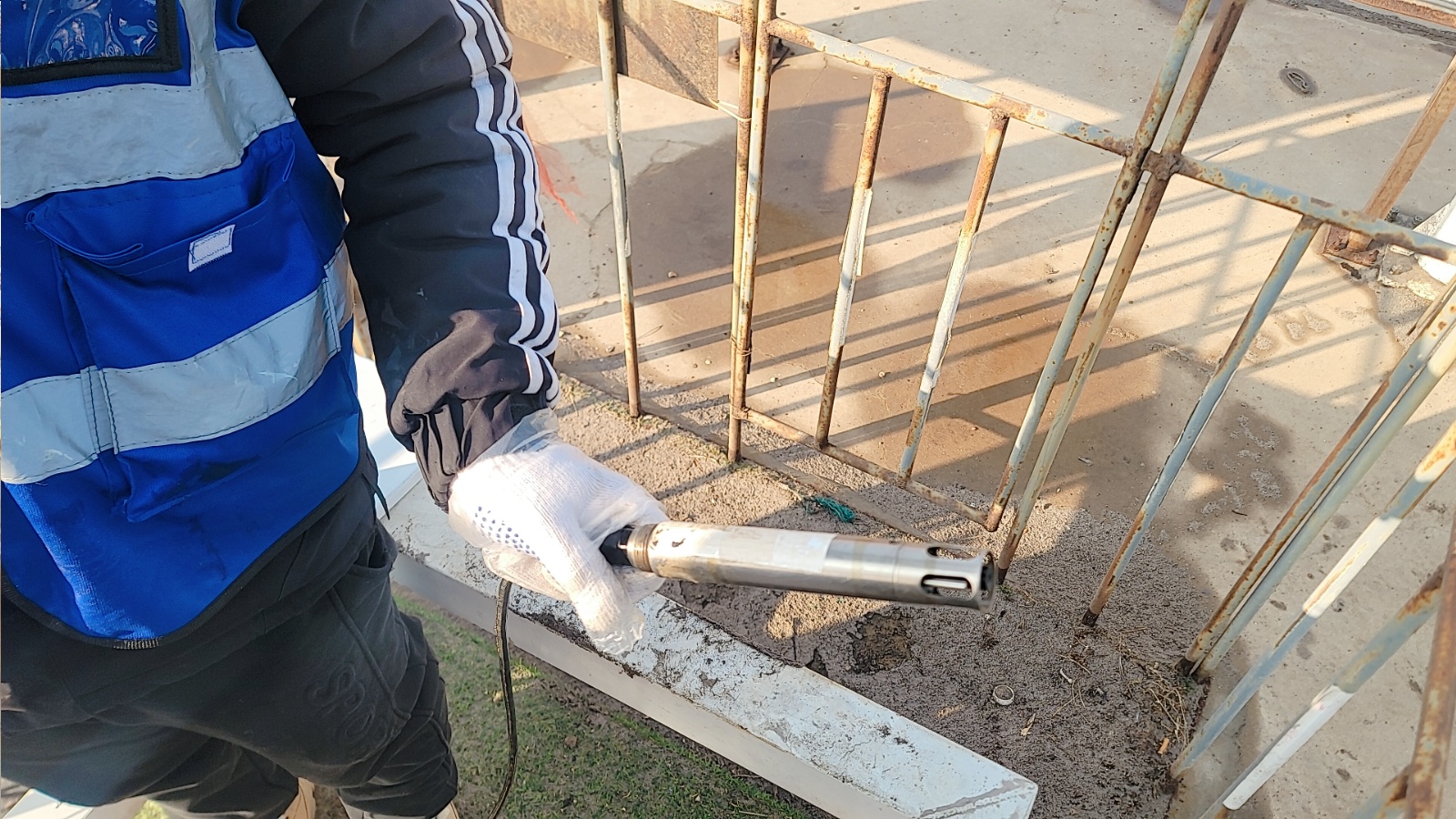 绥中港码头点-温盐传感器