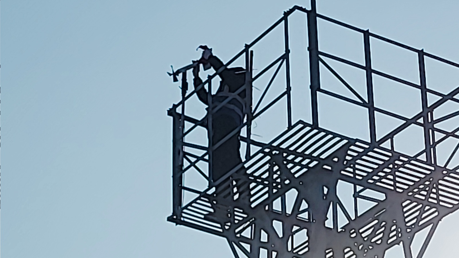 绥中港码头点-风向风速传感器